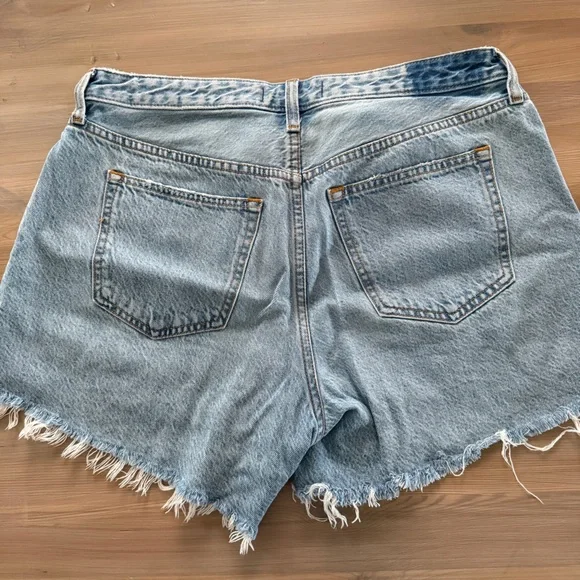 Abercrombie Low Rise Short - Picture 3 of 6